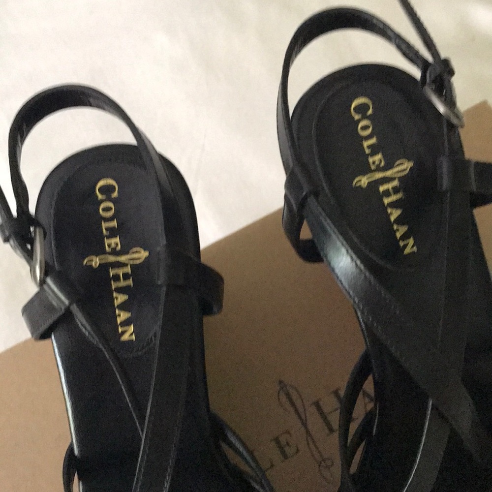 Sandals - Picture 5 of 5